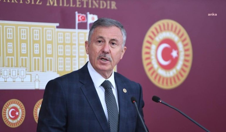 Selçuk Özdağ’dan Bakan Uraloğlu’na : Türkiye’nin AB roaming bölgesine dahil edilmesine yönelik resmi ya da gayri resmi bir teklif geldi mi?