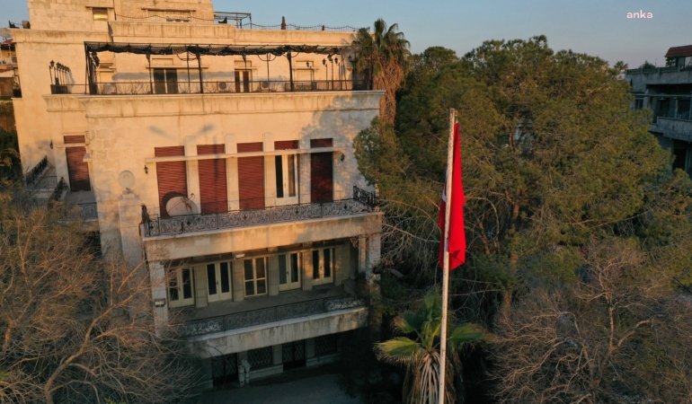 ABD ve İsrail’in İran’a saldırısı… Türkiye’nin Şam Büyükelçiliği’nden Türk vatandaşlarına güvenlik uyarısı