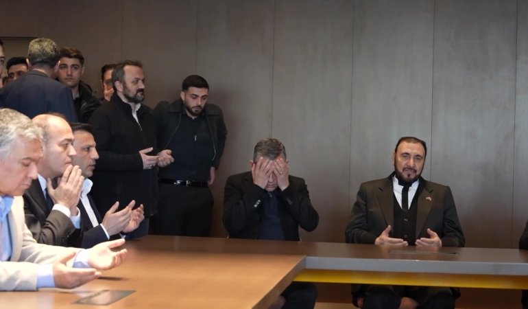 CHP Genel Başkanı Özel’den Türkiye Caferileri lideri Özgündüz’e taziye ziyareti