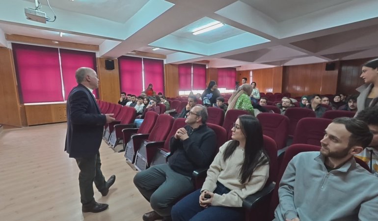Gazeteciler Cemiyeti eğitimcileri Yozgat’ta genç gazetecilerle buluştu