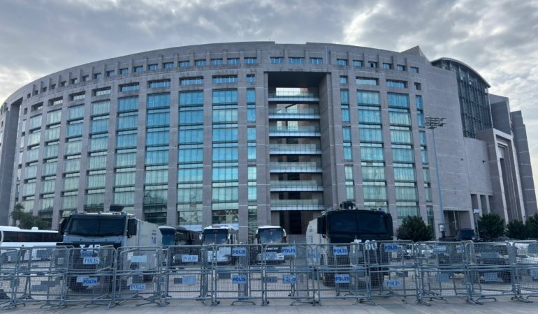 İstanbul Cumhuriyet Başsavcılığı: Ülkeler arası uyuşturucu madde ithalatı-ihracatına yönelik yürütülen soruşturmalarda 48 şahıs hakkında operasyon yapıldı