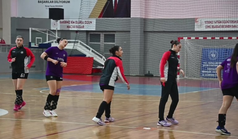 Yozgat Kadın Hentbol takımı ligi lider tamamladı