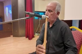 8663bef3a1668b1704d9870673bfa332