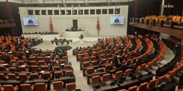 9ce5c69e3aaf1e3cb4852ee560eecc3e