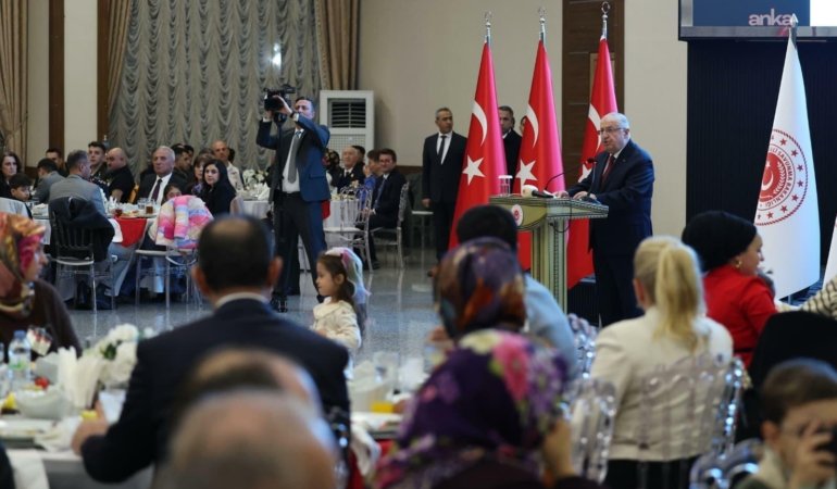 Bakan Güler, şehit ve gazi aileleriyle iftarda bir araya geldi