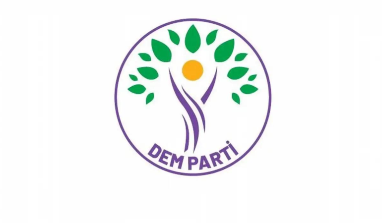 DEM Parti: “Parti isminin ve eş genel başkanlarının değişeceği konusunda çıkan haberler gerçeği yansıtmıyor”